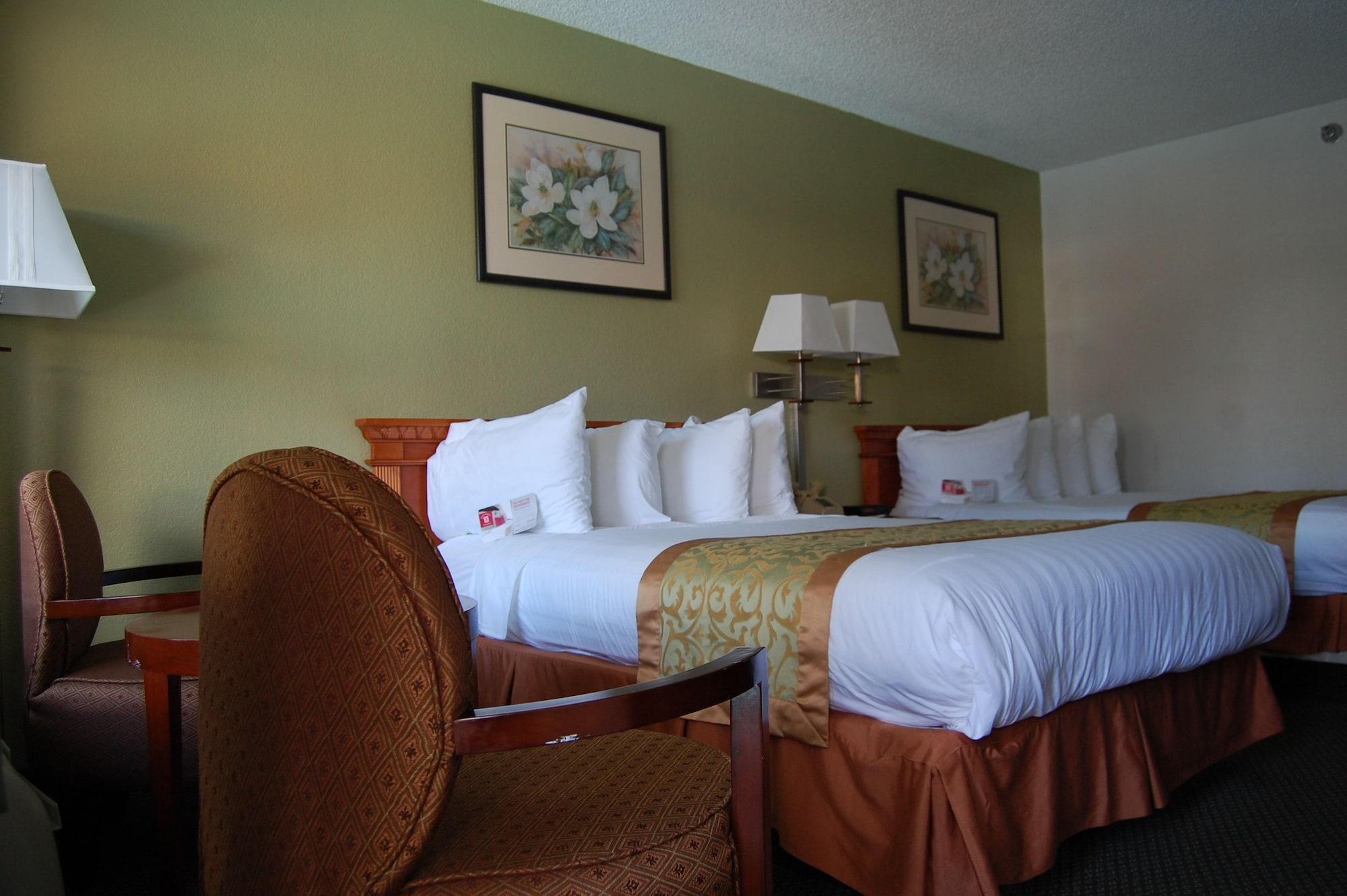 Отель Ramada By Wyndham Temple Terrace/Tampa North Экстерьер фото